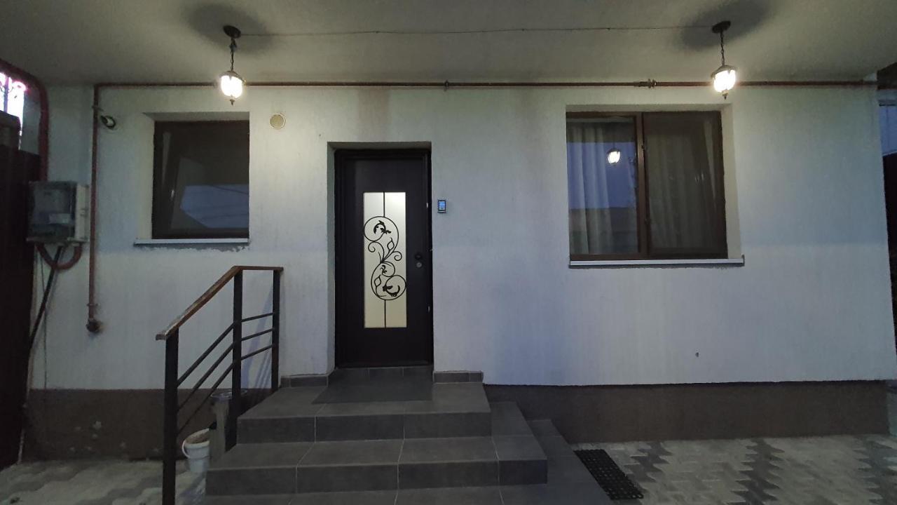 Pensiune Fundeni- Dragonul Rosu Boekarest Buitenkant foto