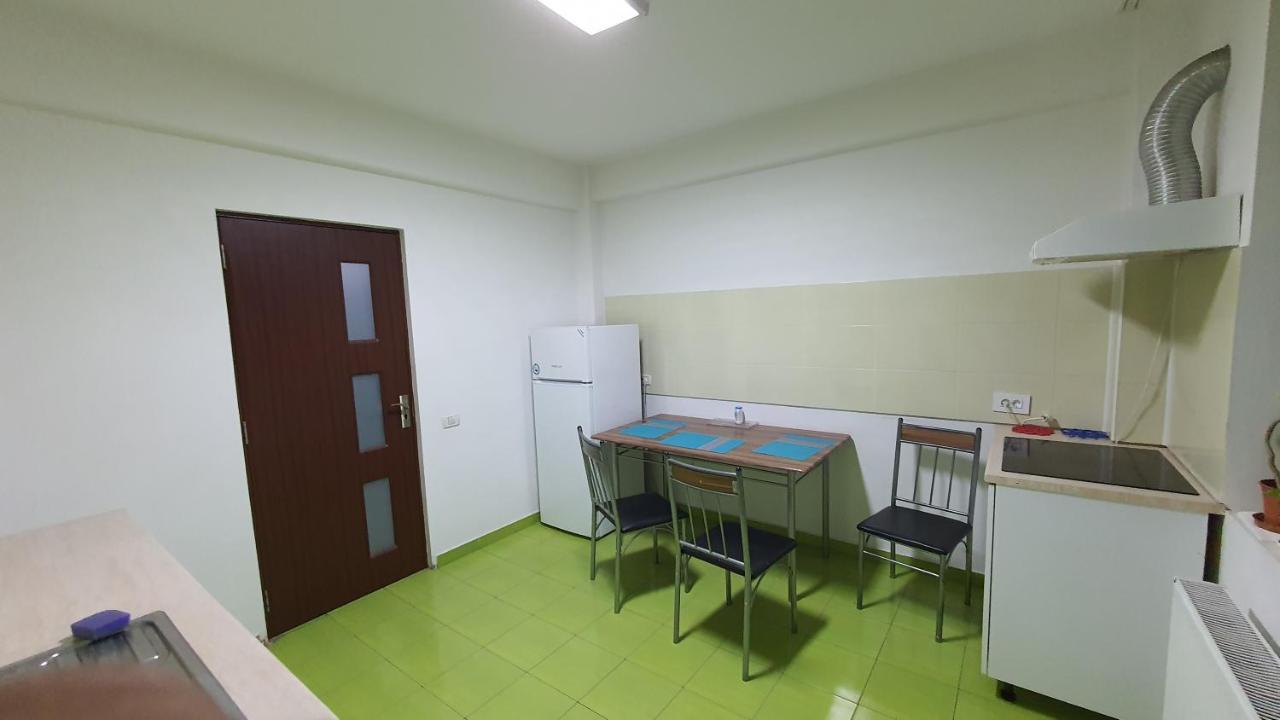Pensiune Fundeni- Dragonul Rosu Boekarest Buitenkant foto
